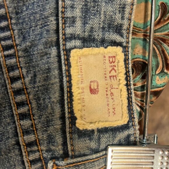 BKE Jean shorts. Worn apx twice - Picture 4 of 5